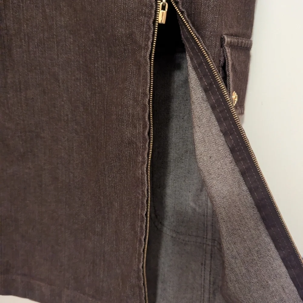 🟤 St. John Sport by Marie Gray Mocha Skirt size 8 cargo denim zippers pockets